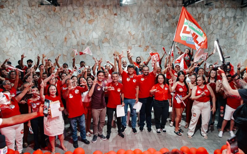 ODON JÚNIOR PARTICIPA DE PLENÁRIA EM PENDÊNCIAS AO LADO DE FRANCISCO, LARISSA E RAFAEL