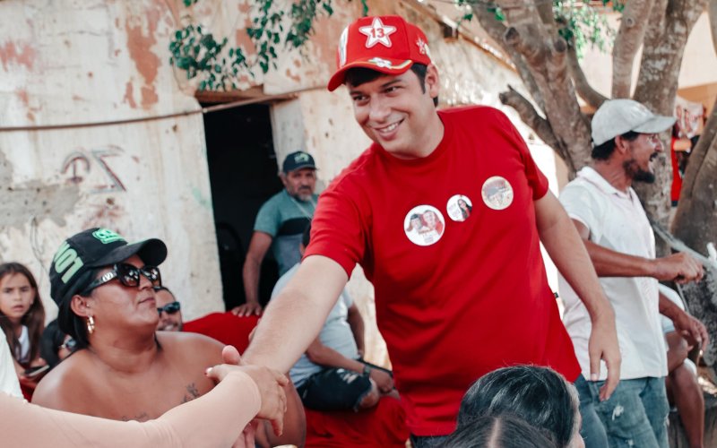 ODON JÚNIOR: POLÍTICA FEITA DE PERTO, OLHO NO OLHO E AO LADO DO POVO